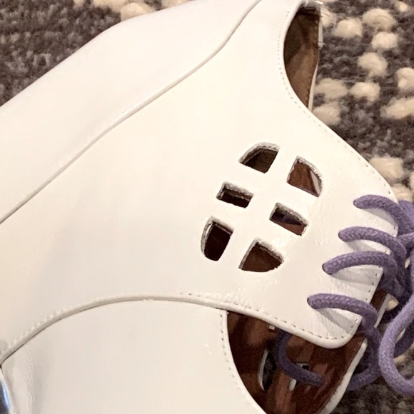 🎶🎶 RARE Jeffrey Campbell White Leather Mary Jane Silver Platform, Size 7.5 - Picture 5 of 13